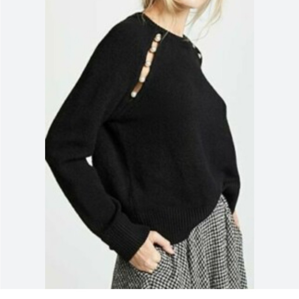 Alice + Olivia Black Jolynn Shoulder Slit
Raglan Sleeve with Pearly Buttons.